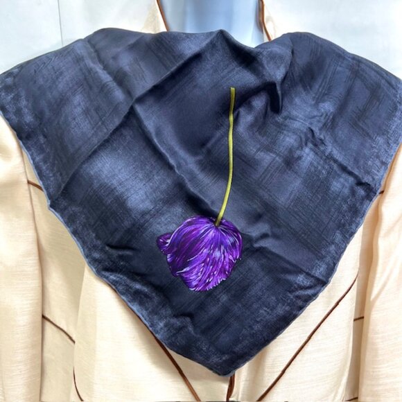 Authentic 100% Silk Gucci Mini Scarf/handkerchief 19"Gray Black Purple Flower(25 - Picture 4 of 12